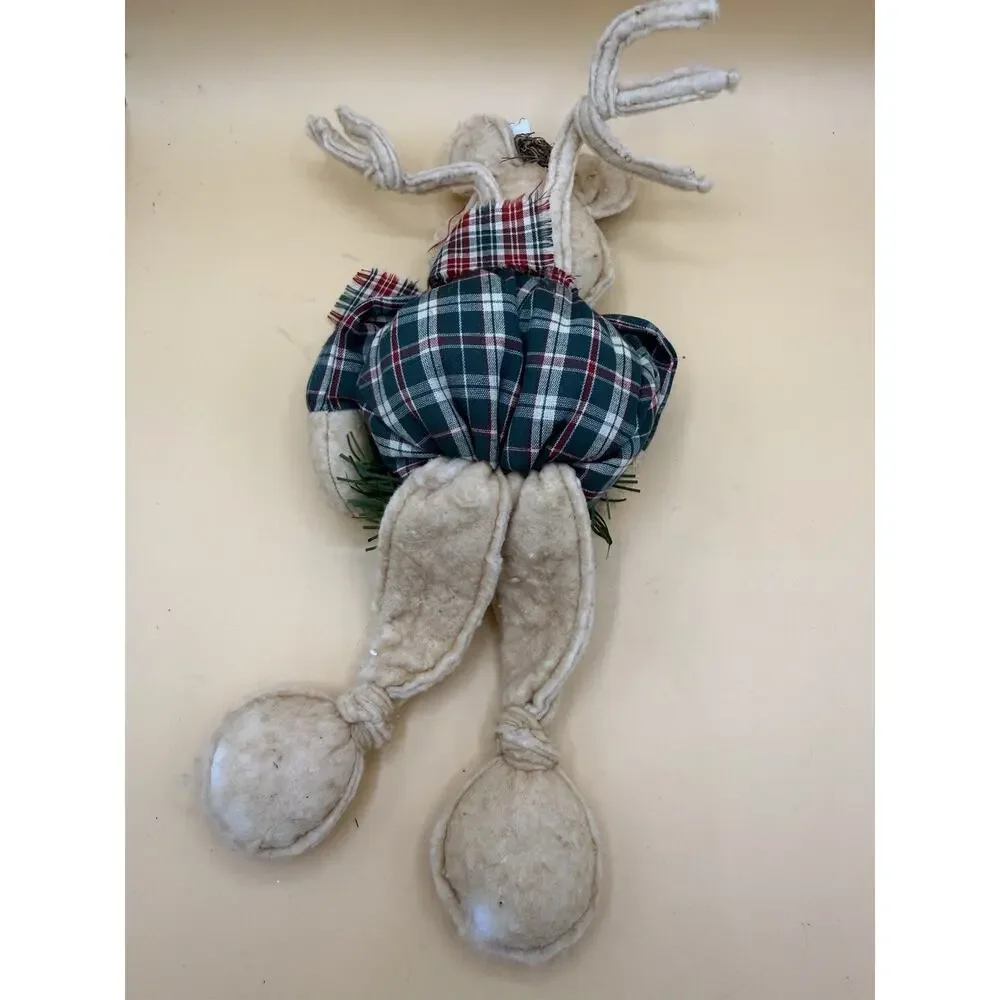 Primitive Handmade Reindeer Shelf Sitter Christmas Folk Art Wreath Decor 13”